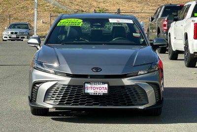 2025 Toyota Camry SE 4D Sedan