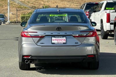 2025 Toyota Camry SE 4D Sedan