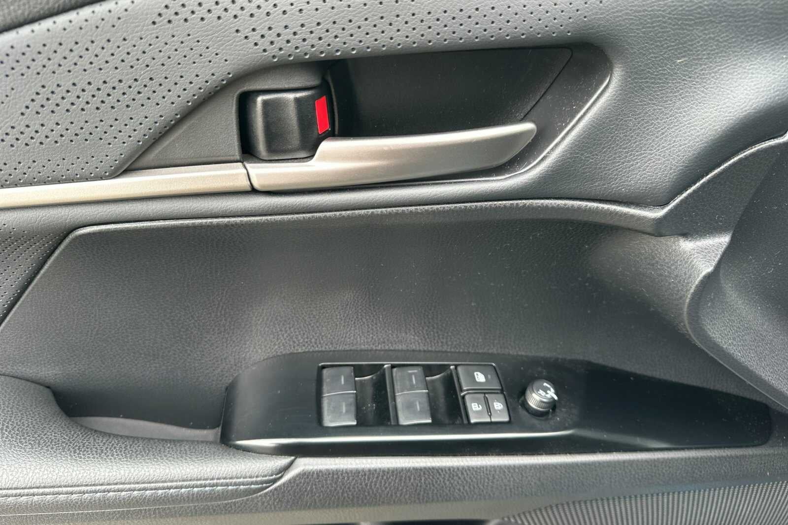 2025 Toyota Camry XSE 4D Sedan