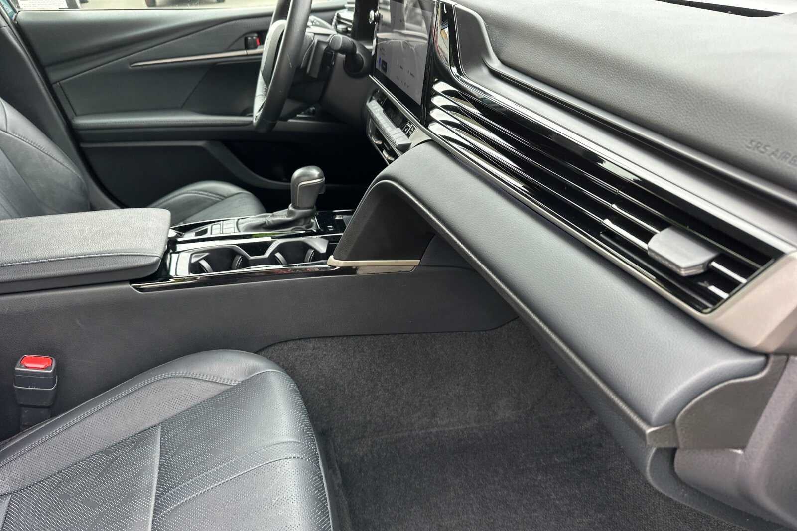 2025 Toyota Camry XSE 4D Sedan