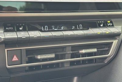 2025 Toyota Camry XSE 4D Sedan