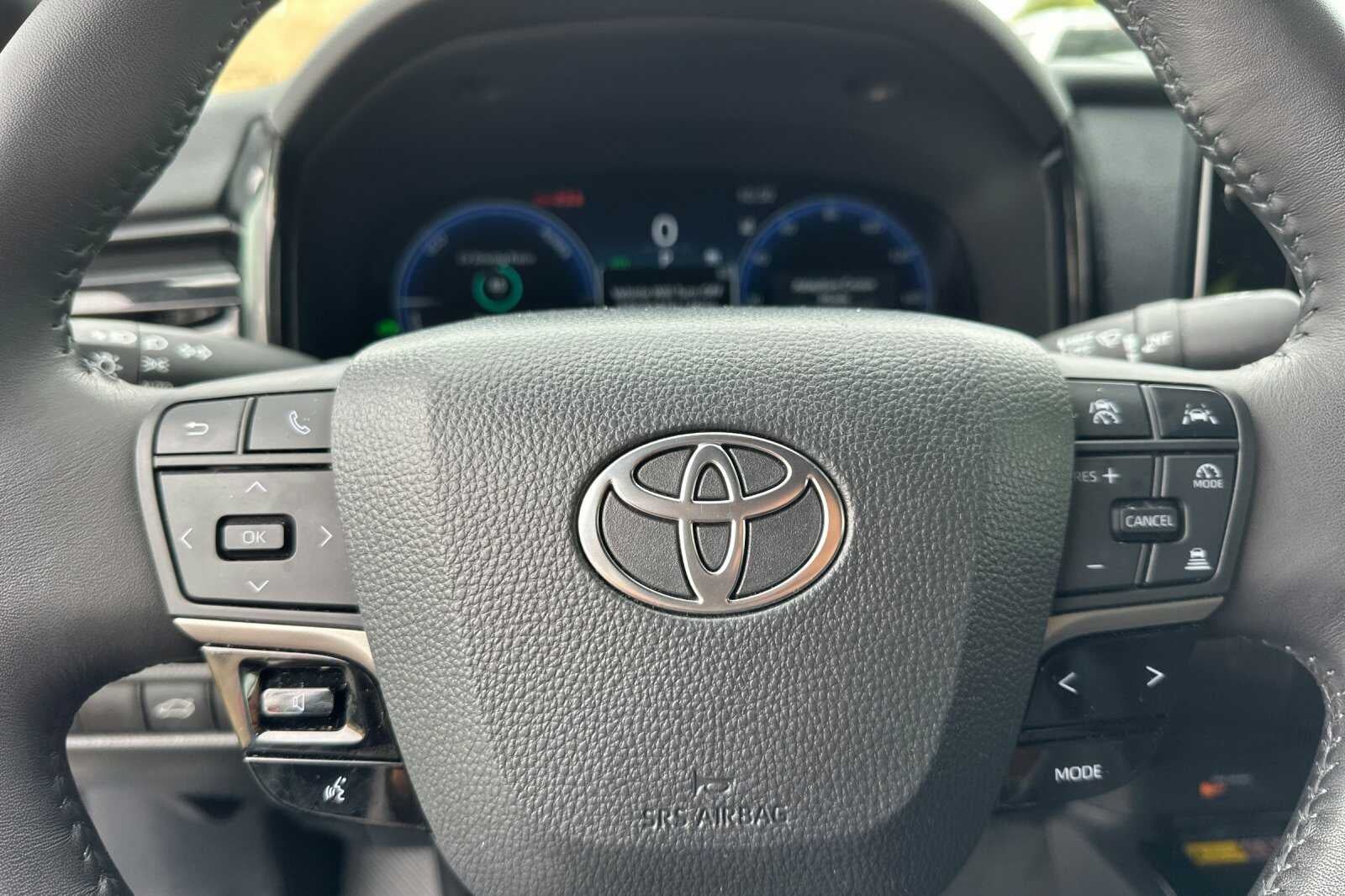 2025 Toyota Camry XSE 4D Sedan