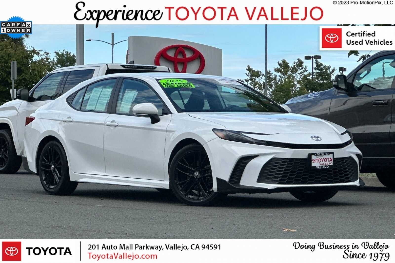 2025 Toyota Camry SE 4D Sedan