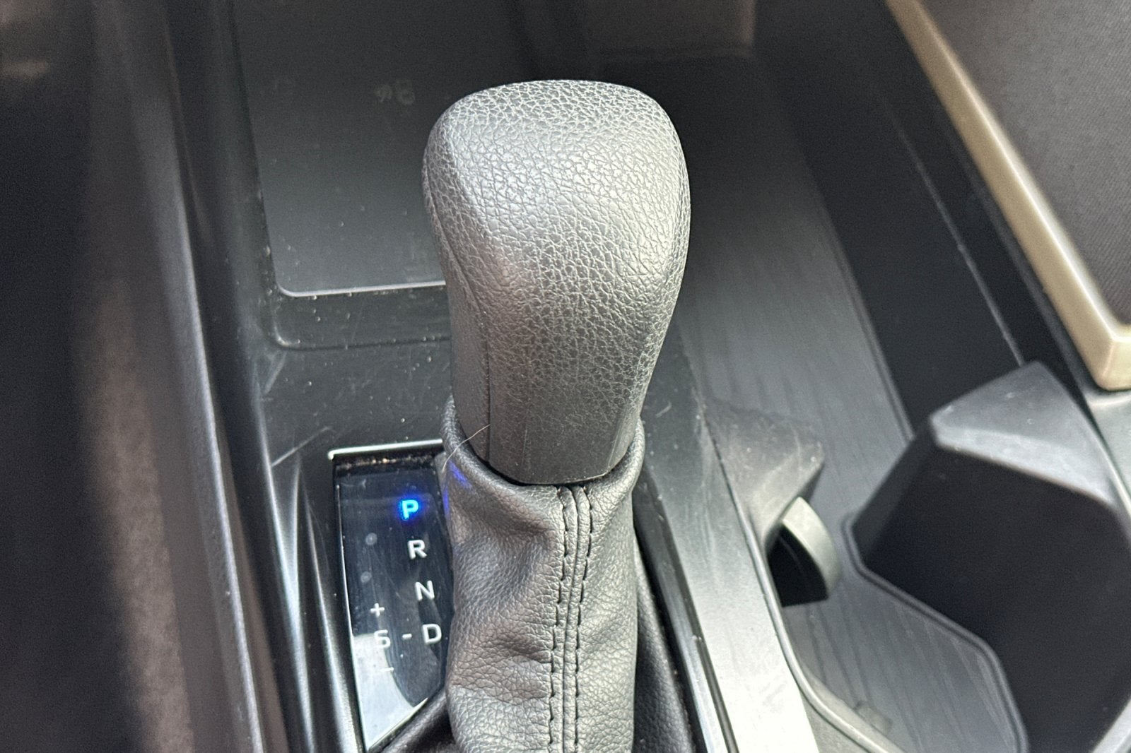 2025 Toyota Camry LE 4D Sedan