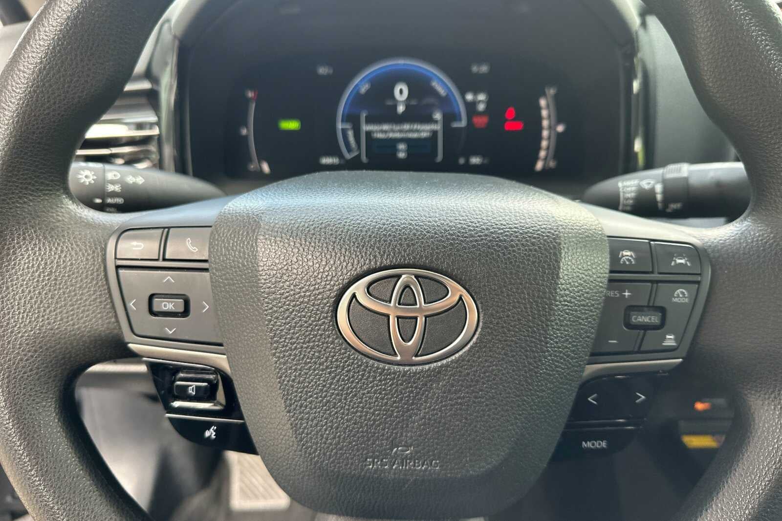 2025 Toyota Camry LE 4D Sedan