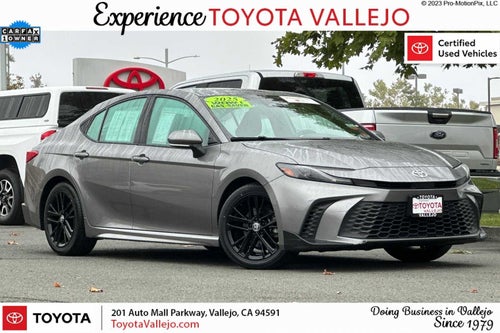 2025 Toyota Camry SE 4D Sedan