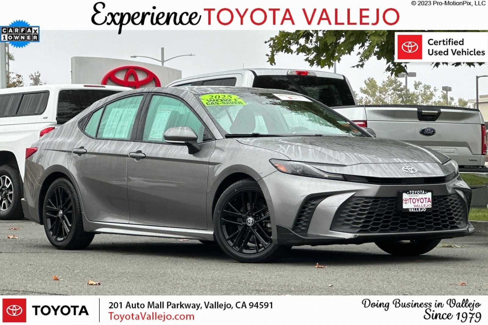 2025 Toyota Camry SE 4D Sedan