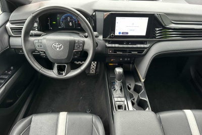 2025 Toyota Camry SE 4D Sedan