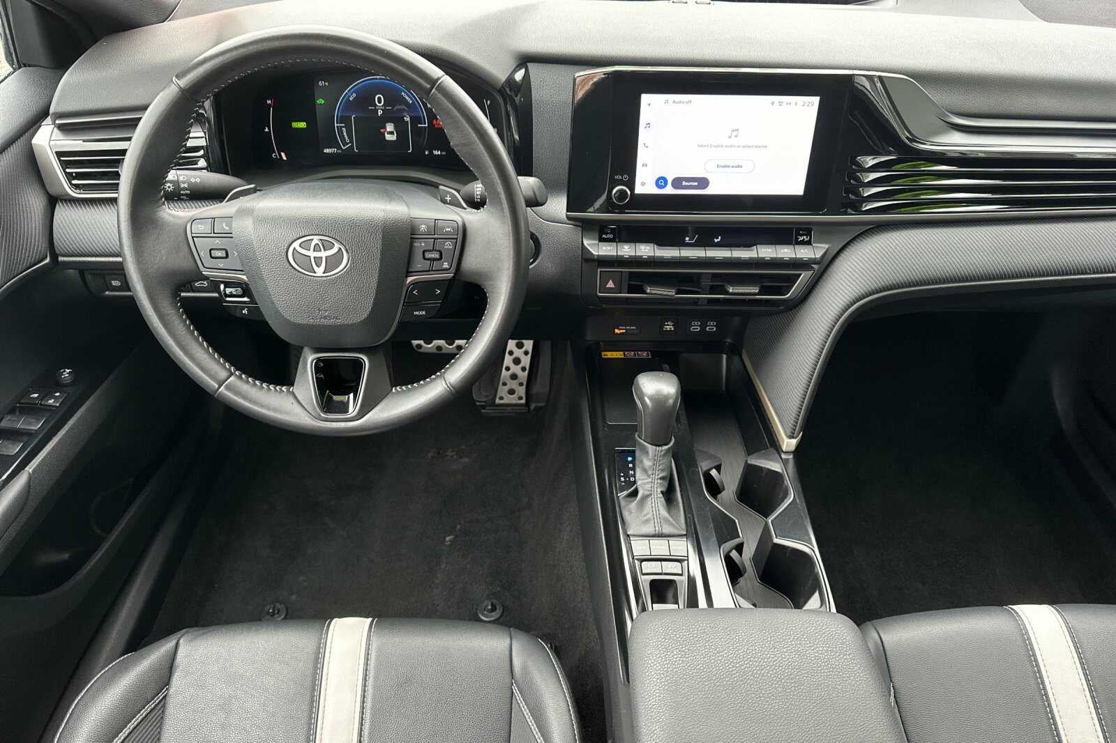 2025 Toyota Camry SE 4D Sedan