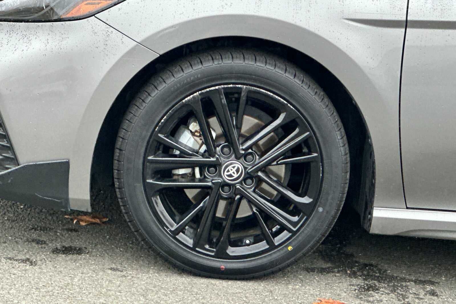 2025 Toyota Camry SE 4D Sedan