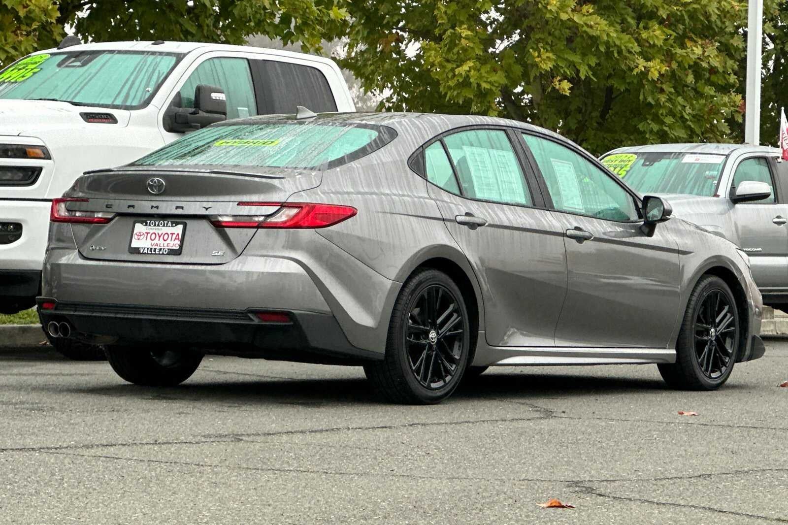 2025 Toyota Camry SE 4D Sedan