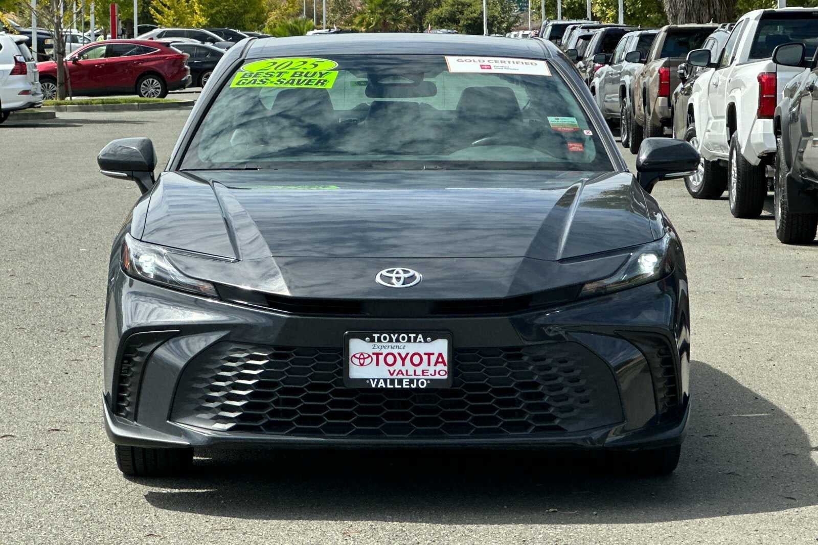 2025 Toyota Camry SE 4D Sedan