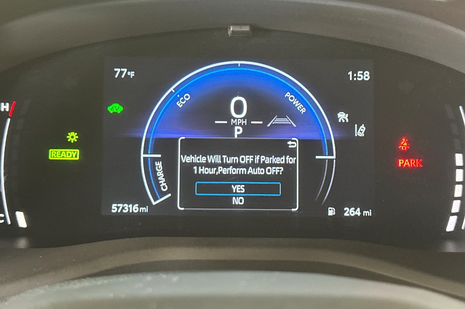 2025 Toyota Camry SE 4D Sedan