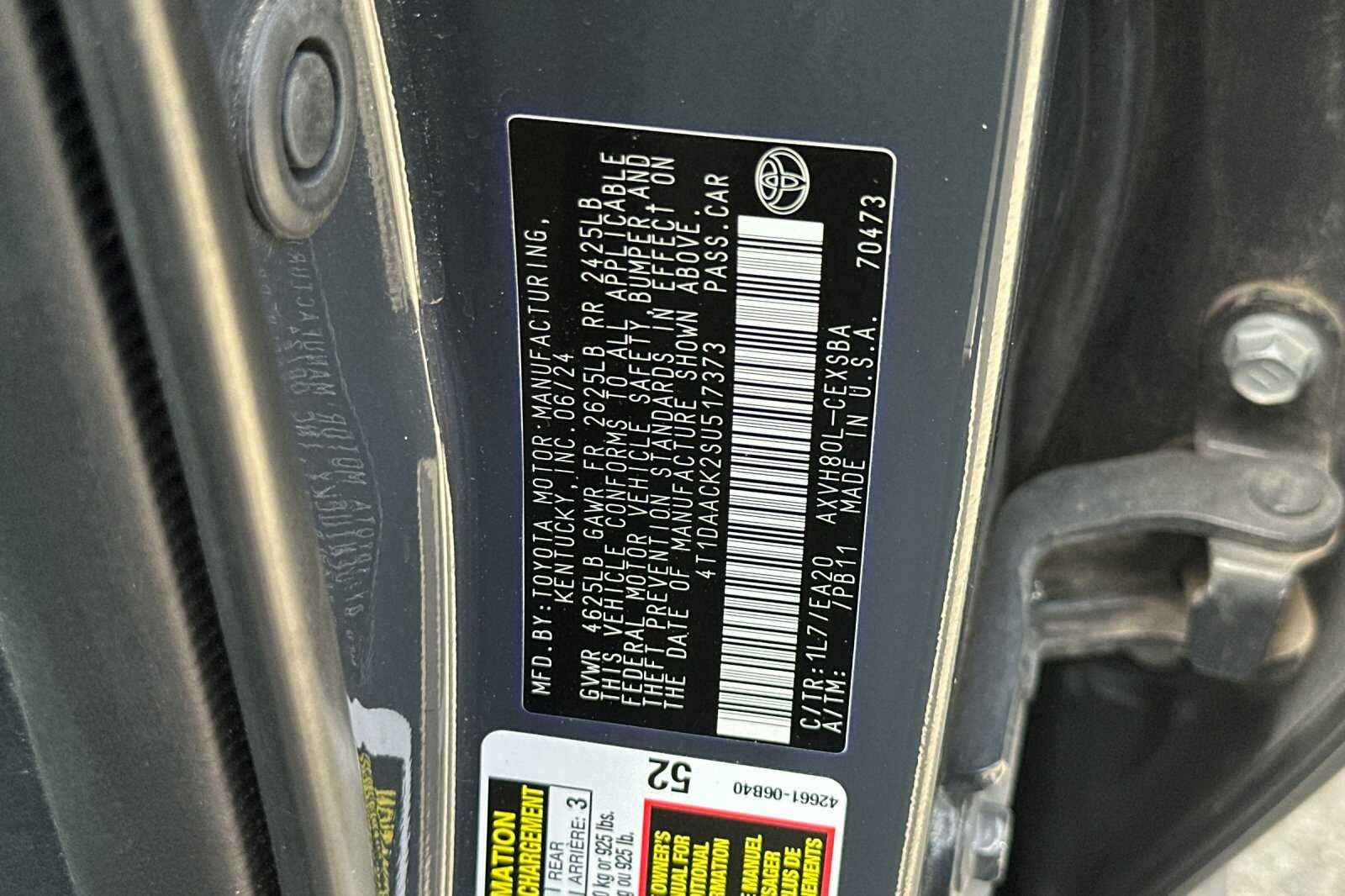 2025 Toyota Camry SE 4D Sedan