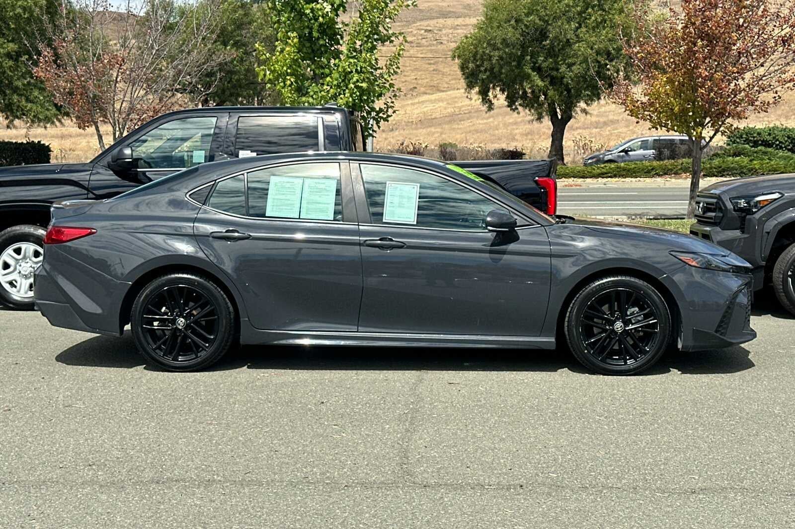 2025 Toyota Camry SE 4D Sedan