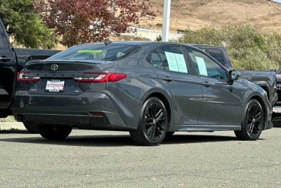 2025 Toyota Camry SE 4D Sedan
