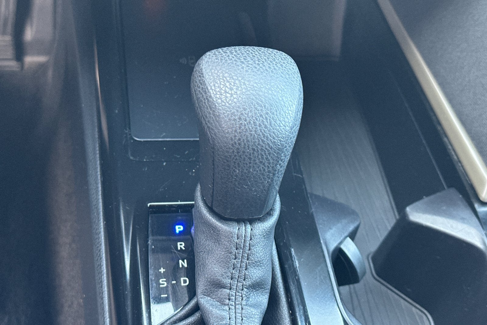 2025 Toyota Camry LE 4D Sedan