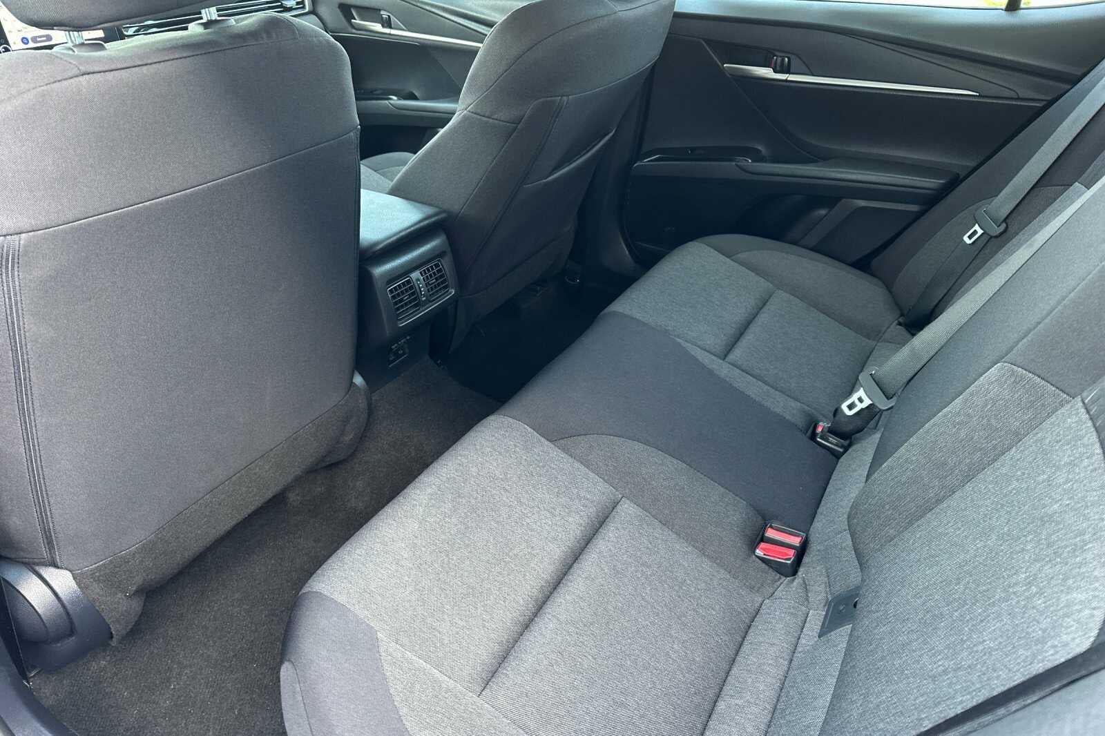 2025 Toyota Camry LE 4D Sedan