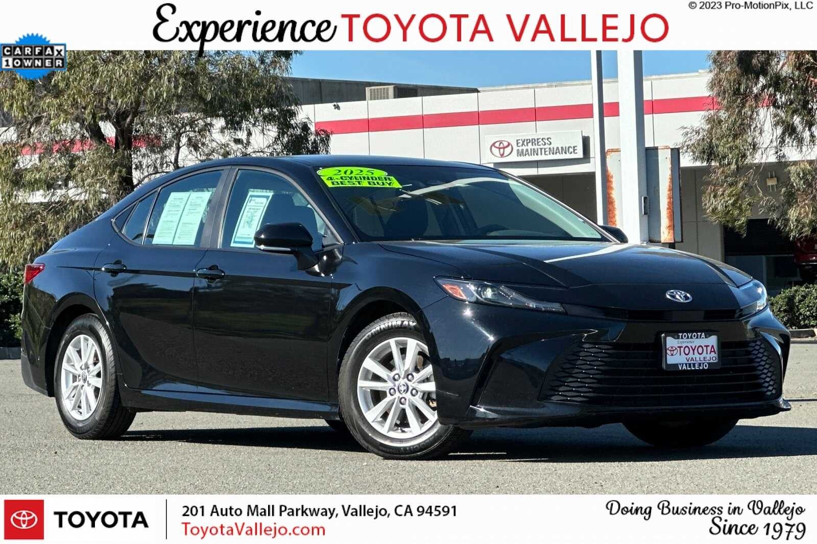 2025 Toyota Camry LE 4D Sedan