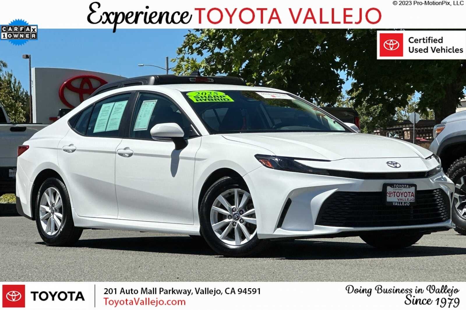 2025 Toyota Camry LE 4D Sedan