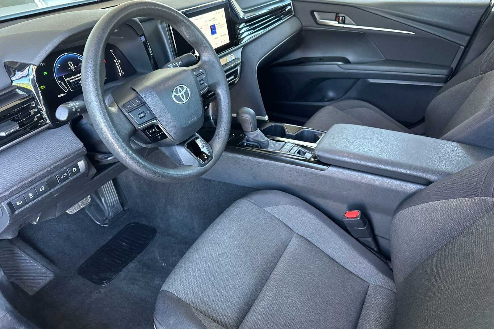 2025 Toyota Camry LE 4D Sedan