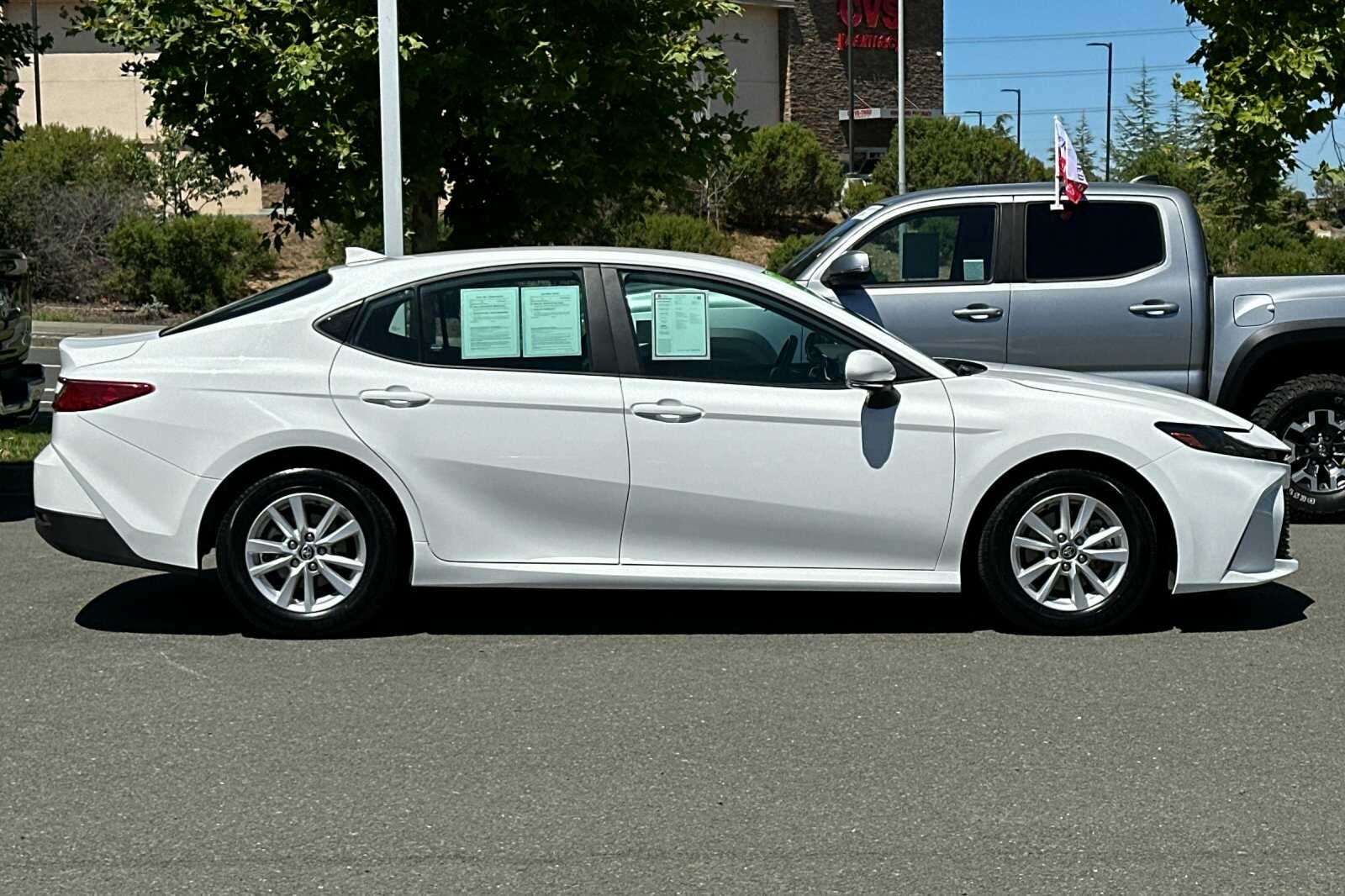2025 Toyota Camry LE 4D Sedan