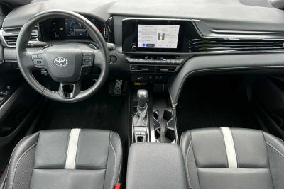 2025 Toyota Camry SE 4D Sedan