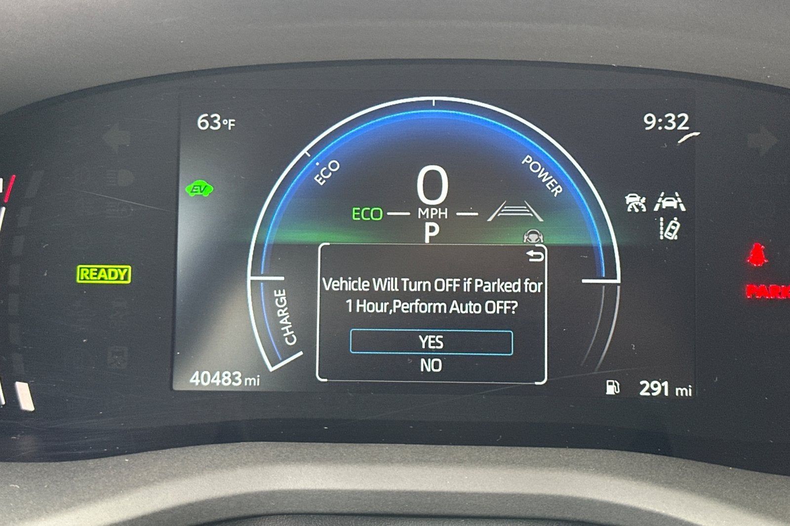 2025 Toyota Camry SE 4D Sedan