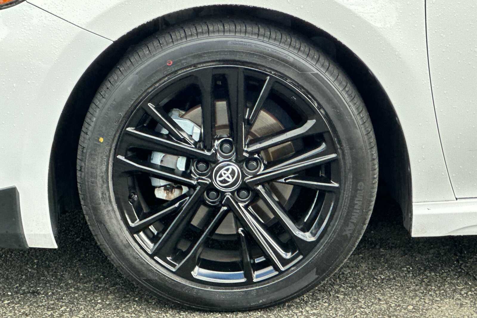 2025 Toyota Camry SE 4D Sedan