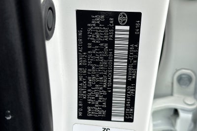 2025 Toyota Camry SE 4D Sedan