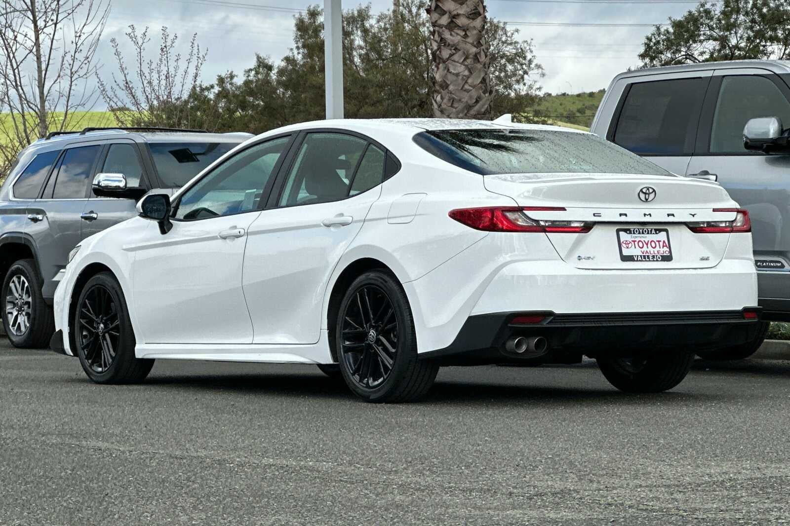 2025 Toyota Camry SE 4D Sedan
