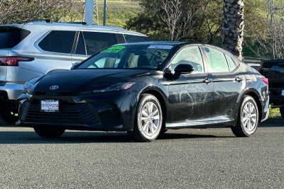 2025 Toyota Camry LE 4D Sedan