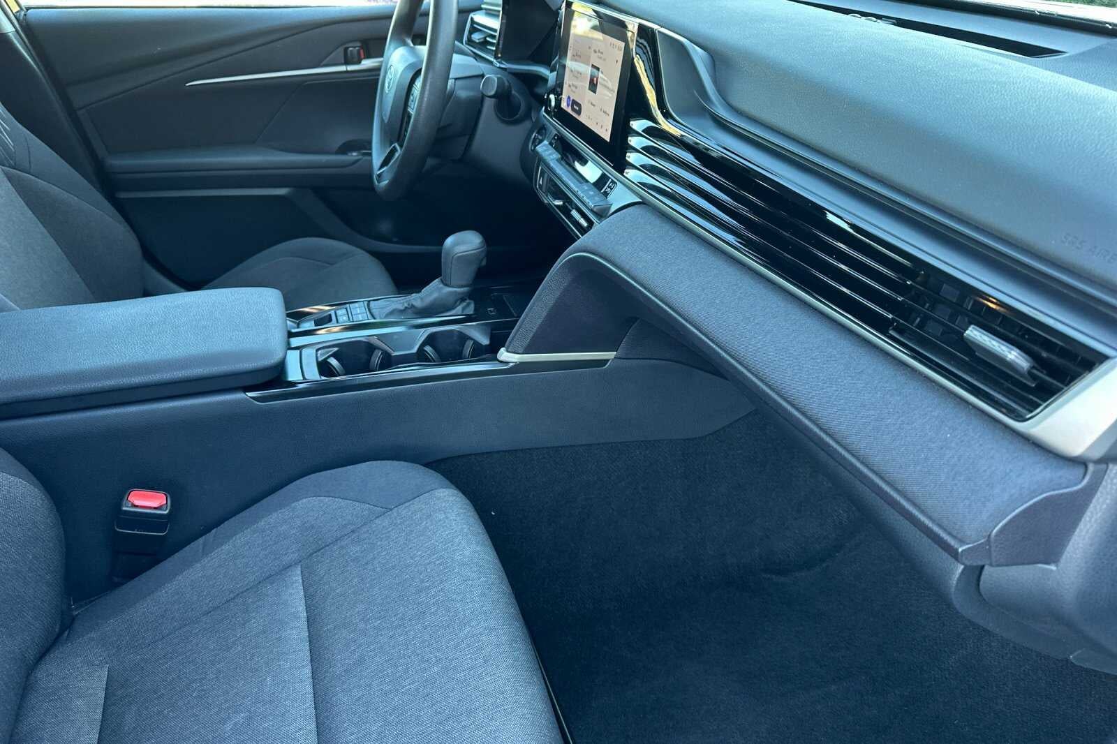 2025 Toyota Camry LE 4D Sedan