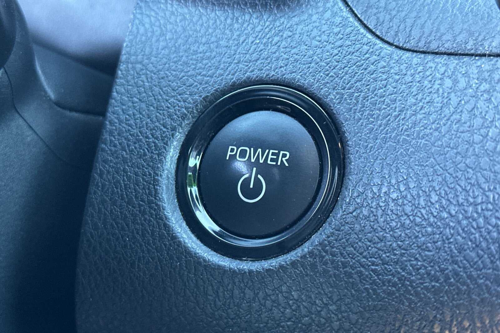 2025 Toyota Camry LE 4D Sedan