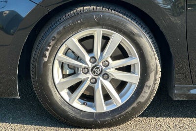 2025 Toyota Camry LE 4D Sedan