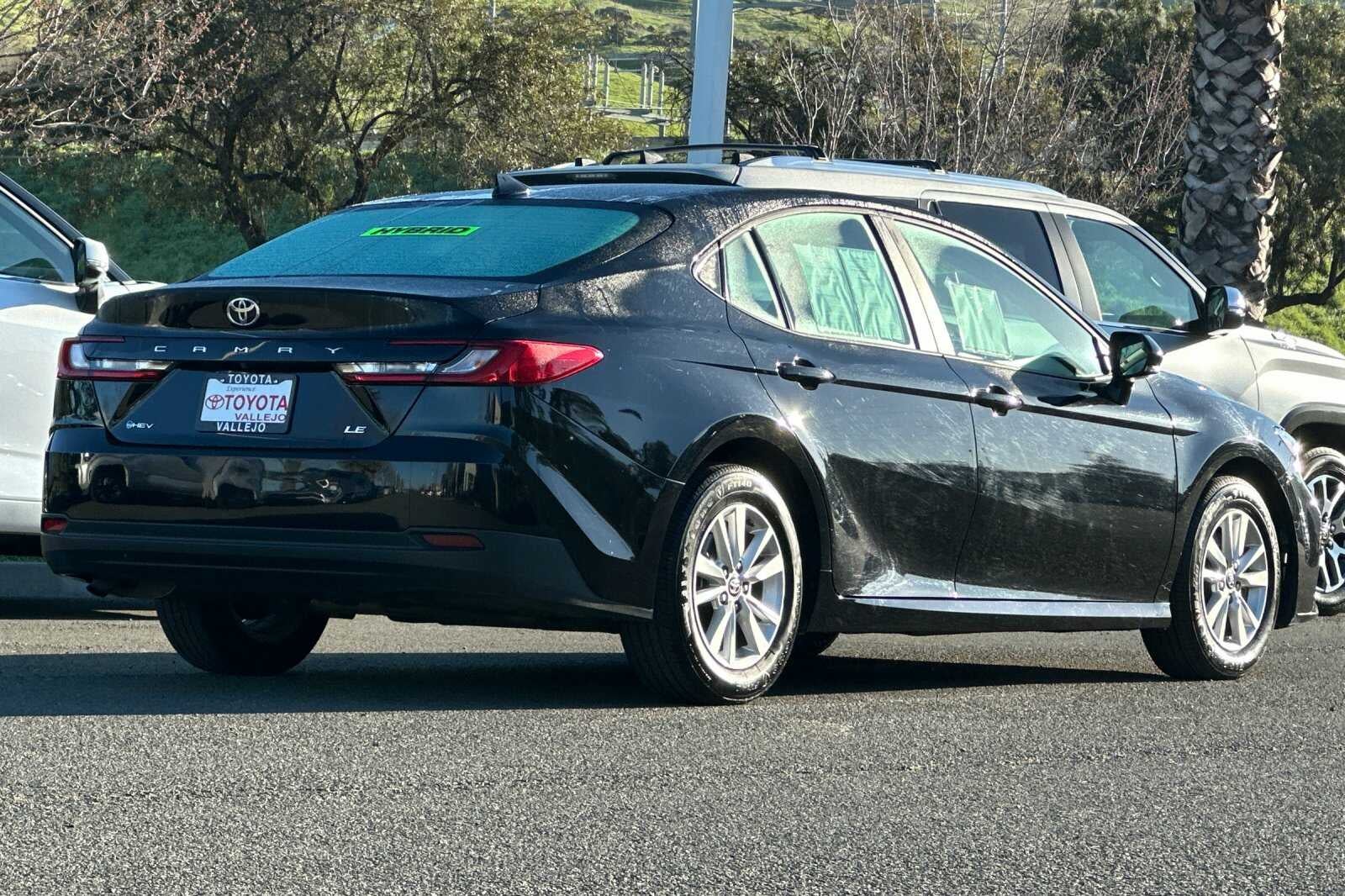 2025 Toyota Camry LE 4D Sedan