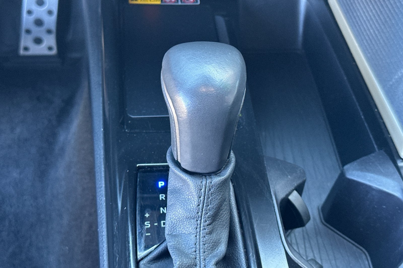 2025 Toyota Camry SE 4D Sedan