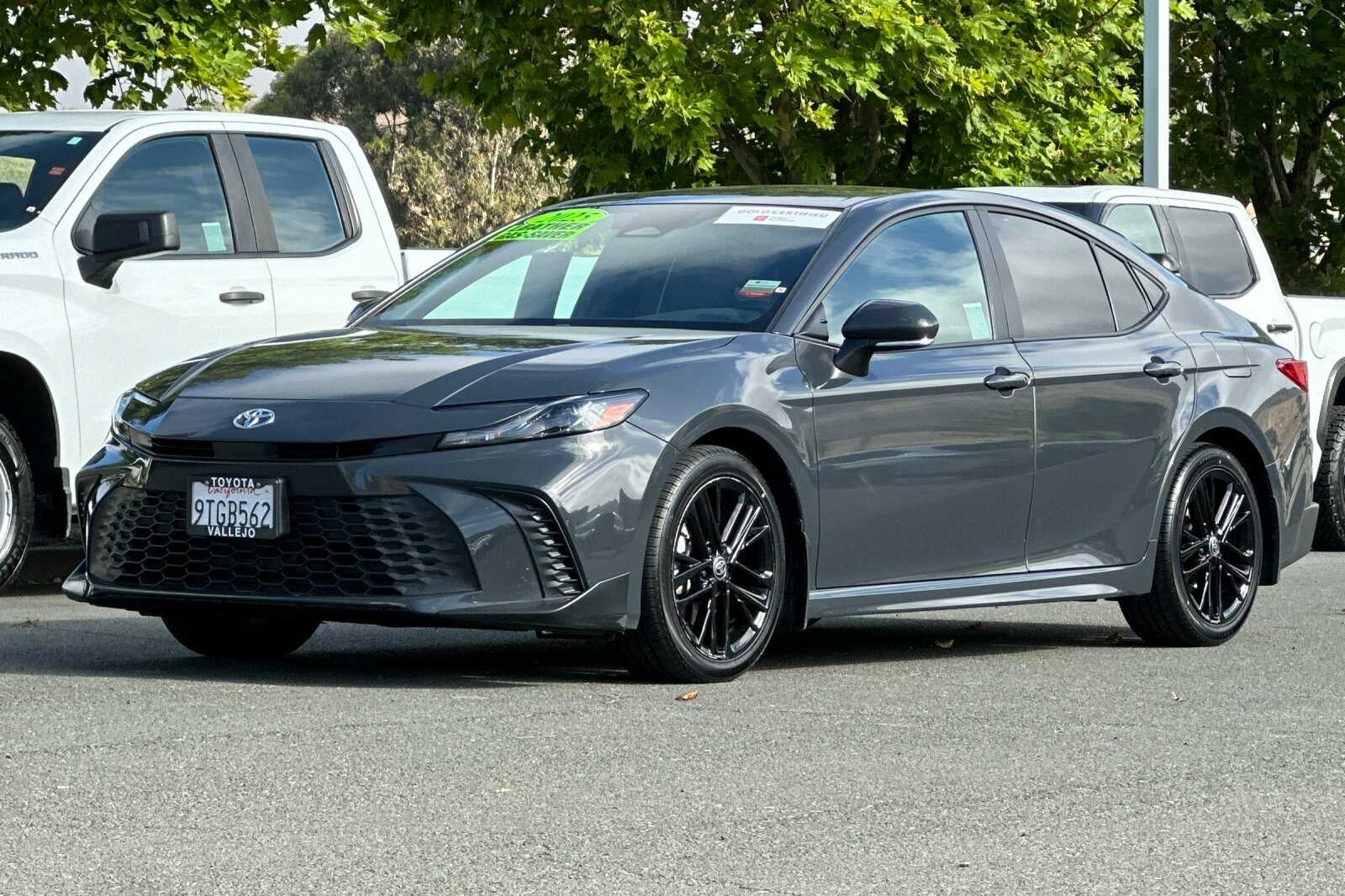 2025 Toyota Camry SE 4D Sedan