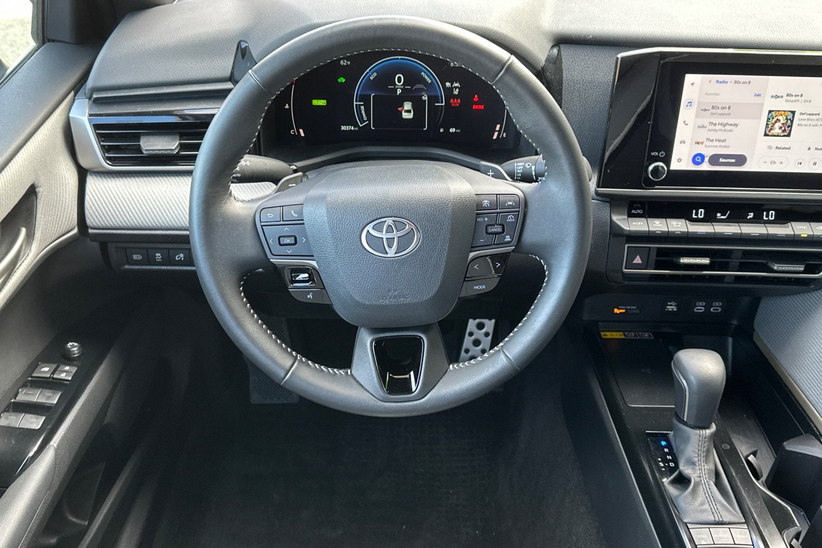 2025 Toyota Camry SE 4D Sedan