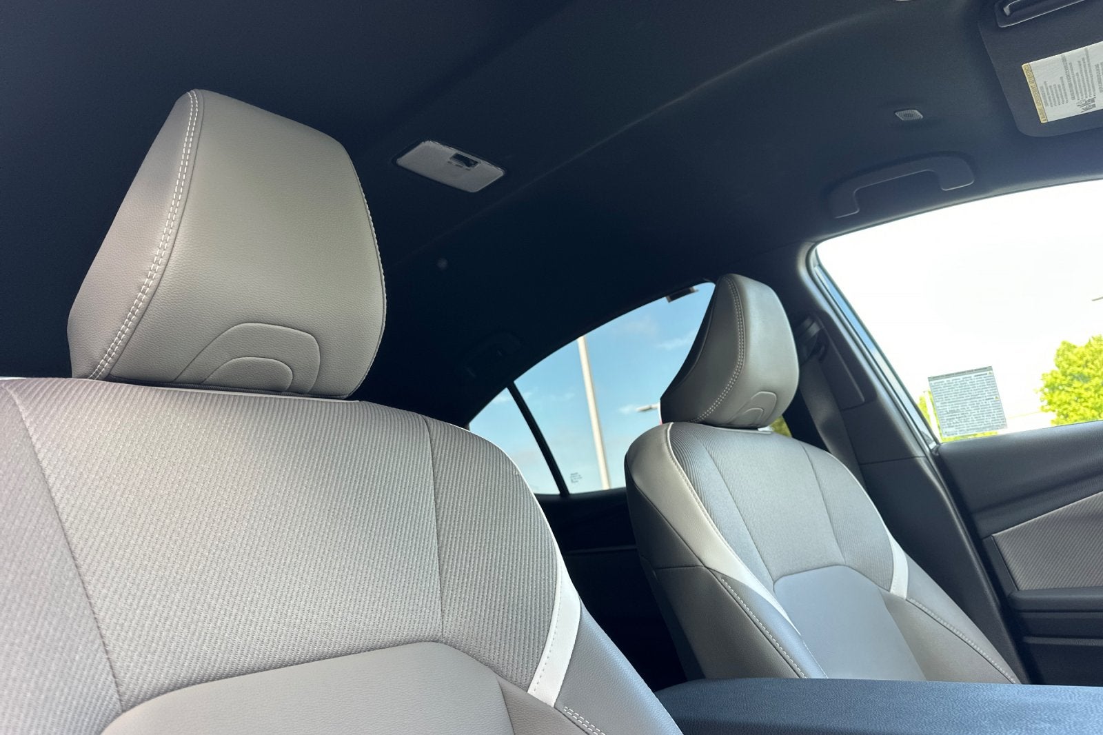 2025 Toyota Camry SE 4D Sedan