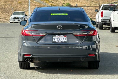 2025 Toyota Camry SE 4D Sedan