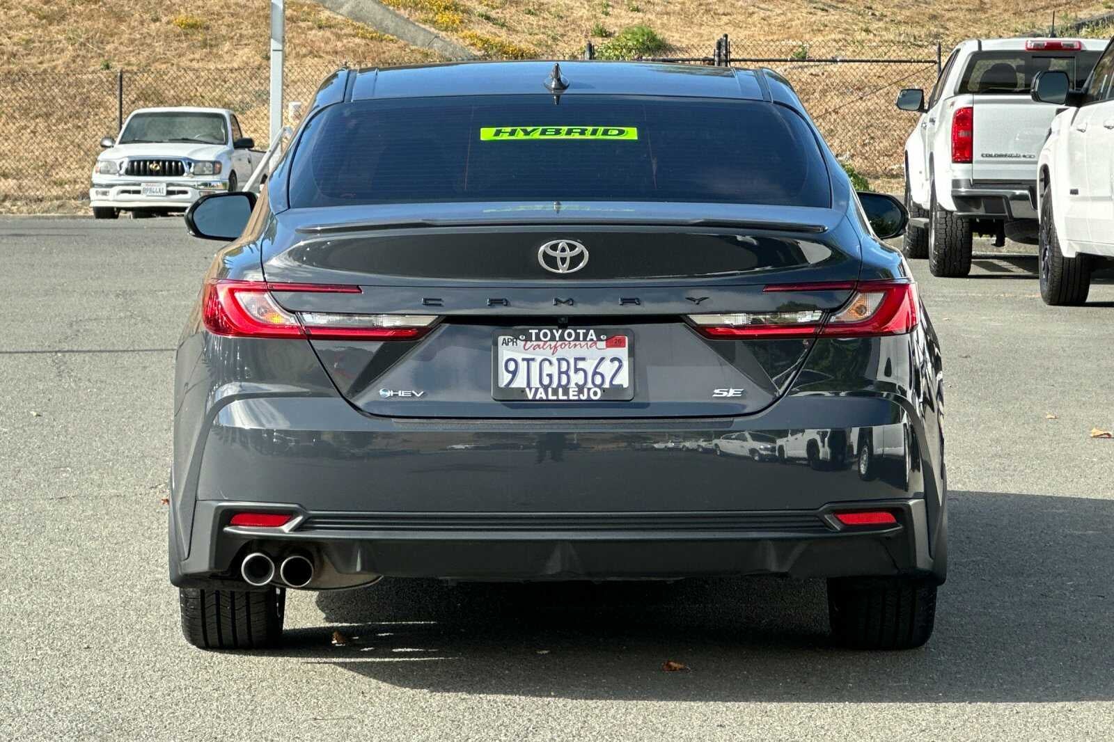 2025 Toyota Camry SE 4D Sedan