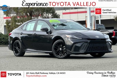 2025 Toyota Camry SE 4D Sedan