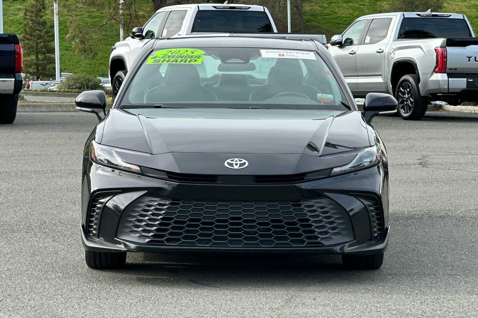 2025 Toyota Camry SE 4D Sedan