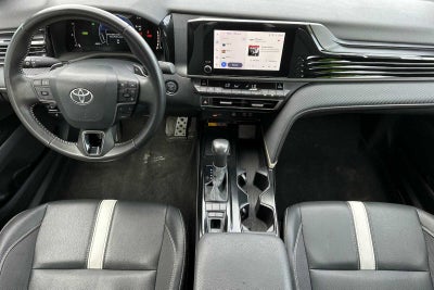 2025 Toyota Camry SE 4D Sedan