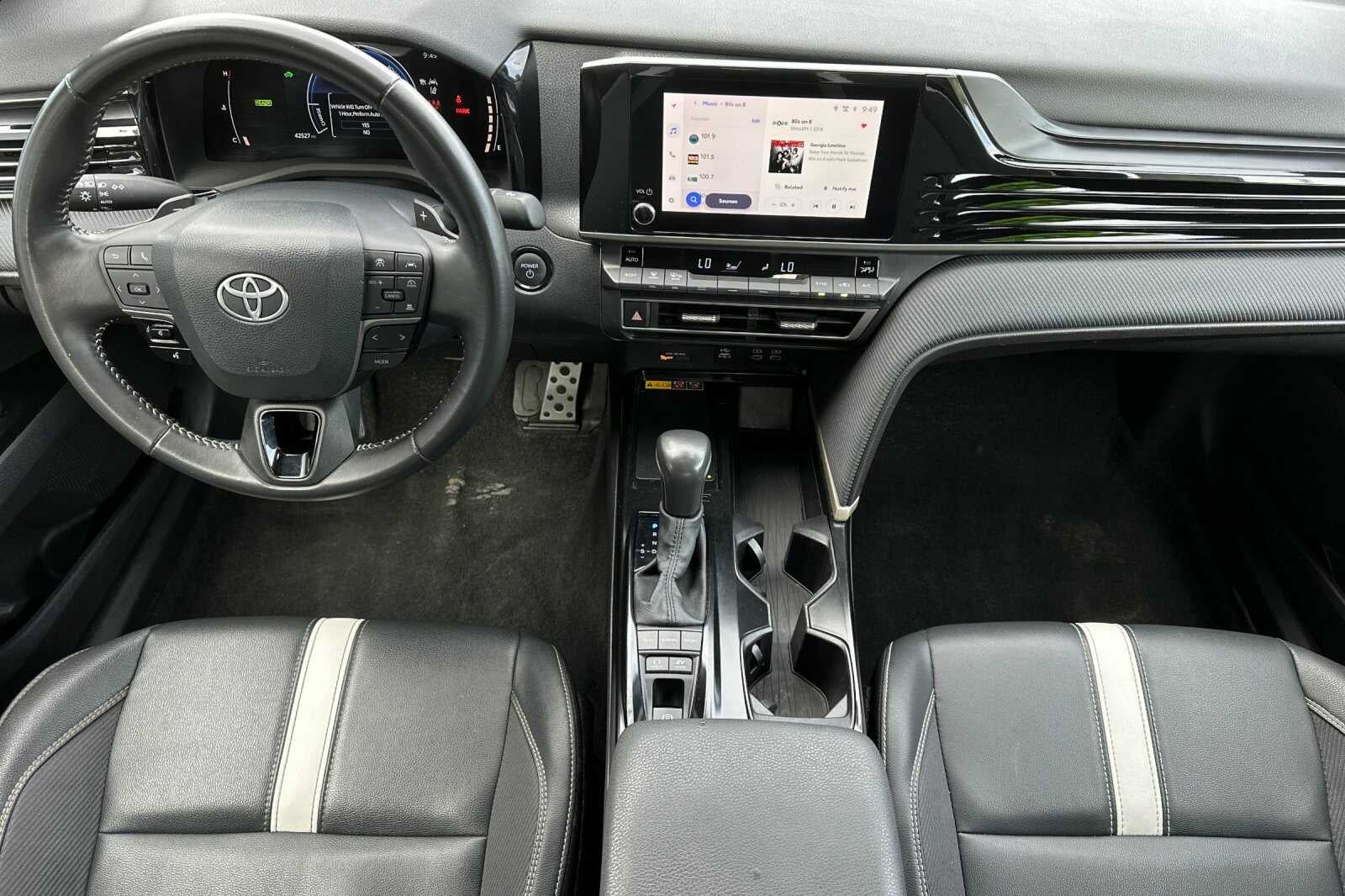 2025 Toyota Camry SE 4D Sedan