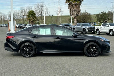2025 Toyota Camry SE 4D Sedan