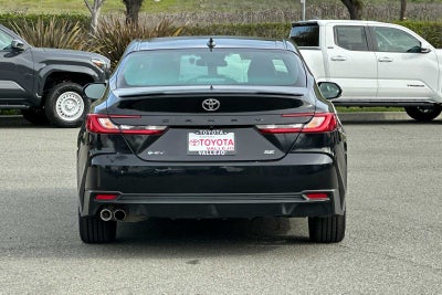 2025 Toyota Camry SE 4D Sedan