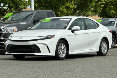2025 Toyota Camry LE 4D Sedan