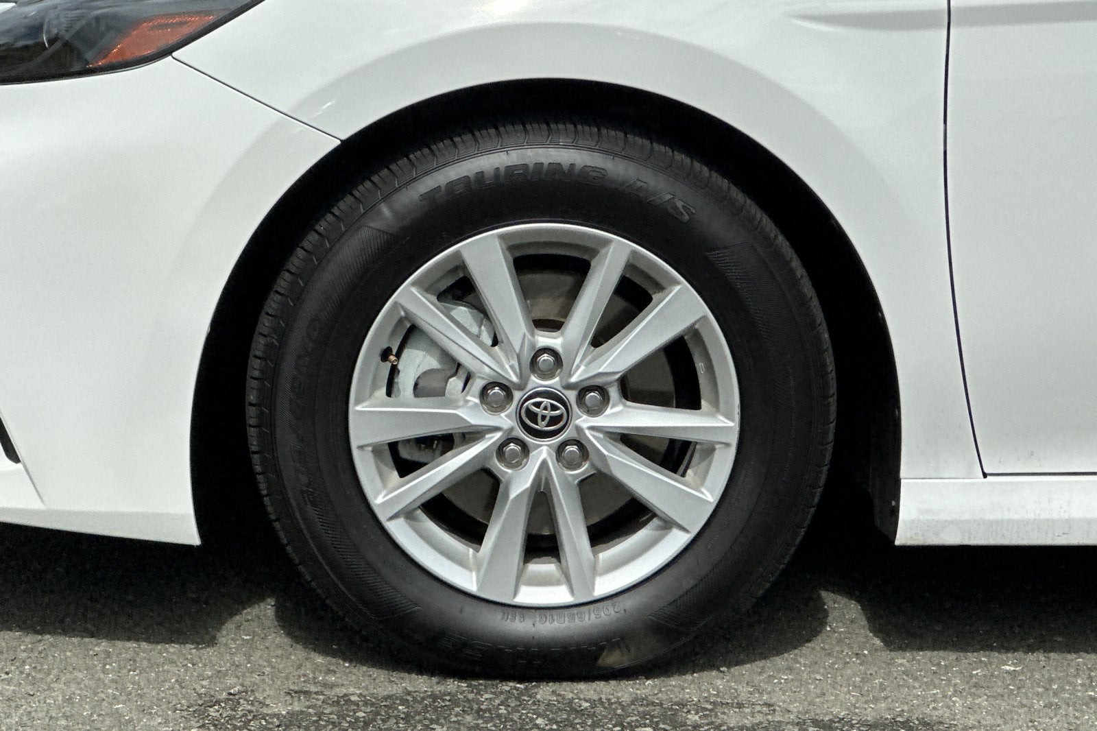 2025 Toyota Camry LE 4D Sedan